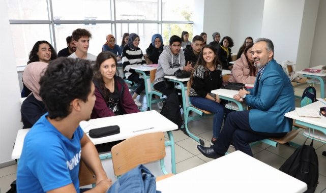 Bursa'da yeni dönem burs başvuruları başladı