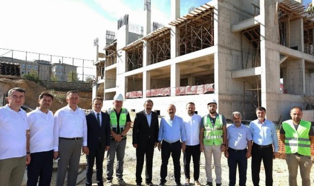 Gebze'deki okul projelerine yakın mercek