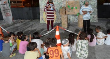 Hataylı minikler 'Karınca Kararınca' ile eğlendi