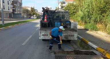 İtfaiyeden sel mesaisi