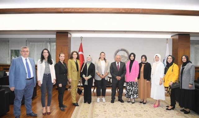 KADEM'den Memduh Büyükkılıç'a ziyaret