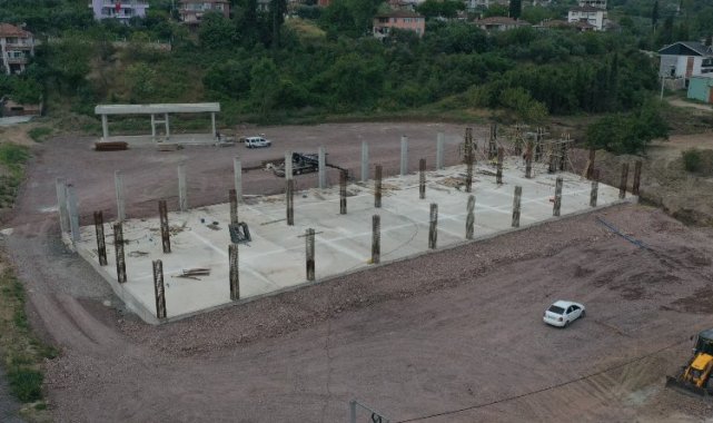 Karamürsel terminal binası yükseliyor