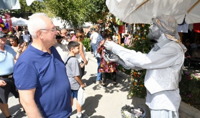 Kavacık Üzüm Festivali'ne 'pazar' akını