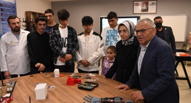 Kayseri Büyükşehir TEKNOFEST gençliğinin yanında