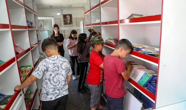Kayseri Talas'ın Gezici Kütüphanesi kırsalı dolaştı