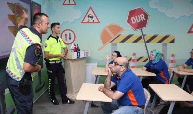 Kocaeli'nde özel öğrenciler Trafik Eğitim Merkezi'nde