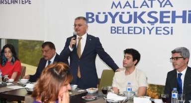 Malatya'da ilk 1000'e giren öğrencilerle buluşuldu