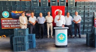 Manisa Somalı üreticilere 6 bin kasa teslim edildi