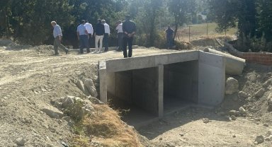 Manisa'da dere yataklarına menfez montajları