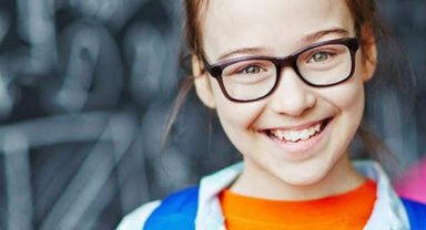 Nef Vakfı'ndan depremzede üniversitelilere karşılıksız eğitim bursu