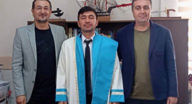PİKOM'dan ilk doktora mezununa tebrik