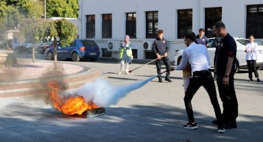 Sakarya Büyükşehir personeli 'ateşe müdahaleyi' öğrendi