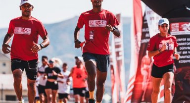 Sanal koşu rekoruyla sınırları aştılar