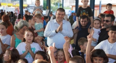 Seferihisar'da çocuk şenliği