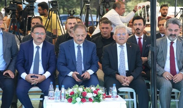 Şevki Eren Albayrak Camii ibadete açıldı