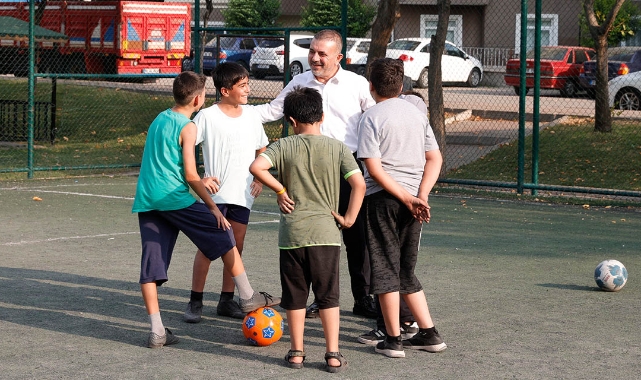 Sincan’da Başkan ile çocuklar parkta maç yaptı