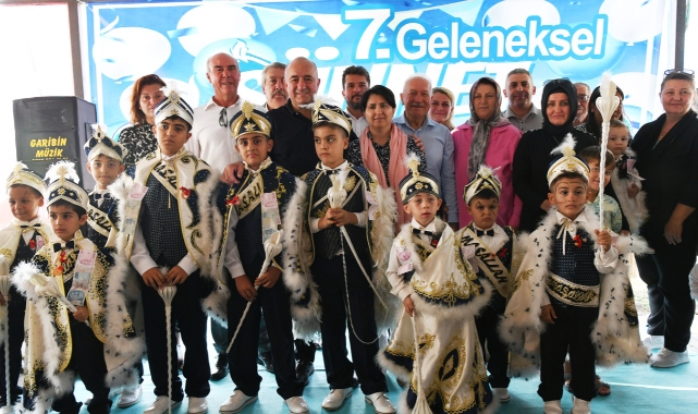 Sünnet şöleninde çocuklar doyasıya eğlendi