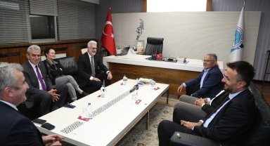 Tamer Karadağlı'dan Başkan Büyükkılıç'a ziyaret