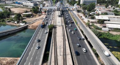 Trafik sorununa 5 şeritli çözüm