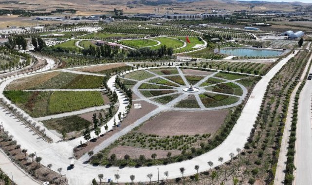 Türkiye'nin en büyük tarım kampüsü kapılarını açtı