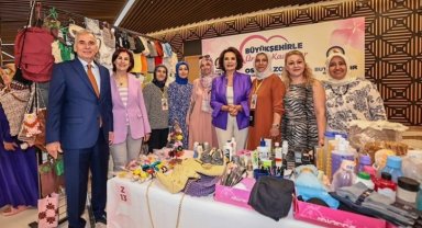 Ünlü sanatçı Üreten Kadınlar Festivali'nde