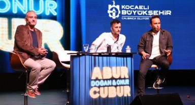 Abur Cubur Show seyirciden tam not aldı