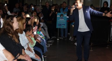 Ahmet Selçuk İlkan, Kocaelileri mest etti