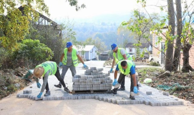 Bursa İnegöl'de kırsalın sokakları parke taşla kaplanıyor