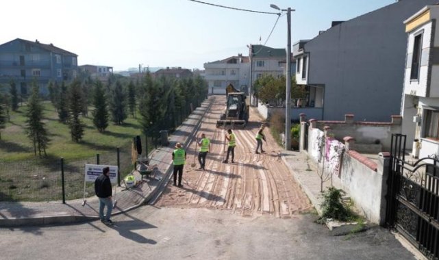 Bursa İnegöl'de yol kaplama çalışmalarında sona doğru