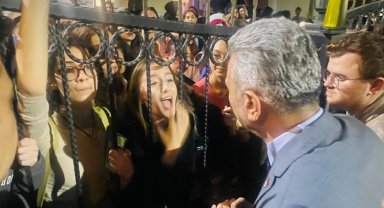 CHP Bursa'dan yurt öğrencilerinin protestosuna destek