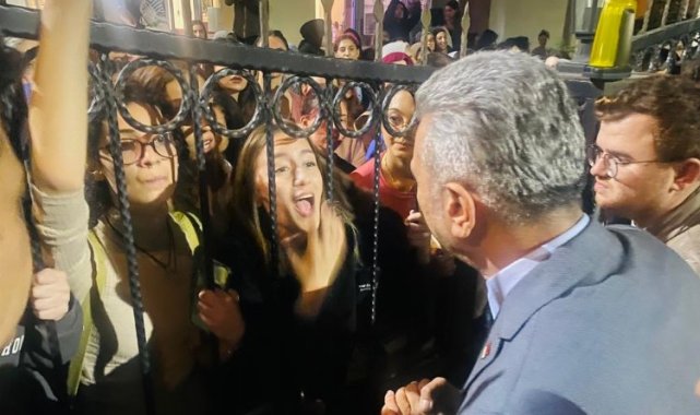 CHP Bursa'dan yurt öğrencilerinin protestosuna destek