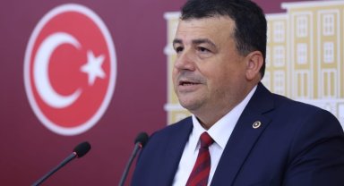 CHP'li Milletvekili Öztürk'ten 'kontrolsüz göç' eleştirisi