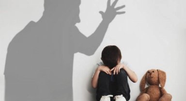 Çocuklukta istismar intihar riskini 10 kat artırıyor