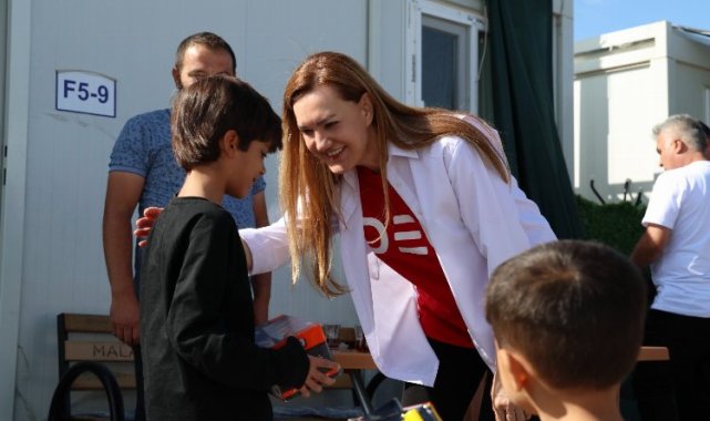 Dokuz Eylül'den Malatya ve Hatay'a moral ziyareti