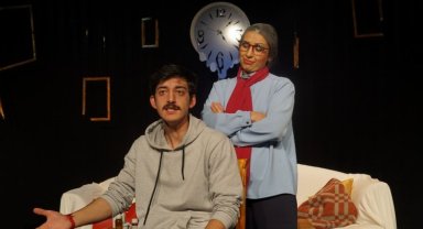 EBB Şehir Tiyatrosu yeni sezona "perde" dedi