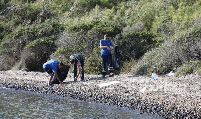Gökova Körfezi'nde araç yolu olmayan koylar temizleniyor