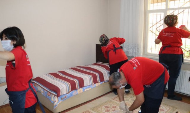 İzmit evde temizlik ile vatandaşın hayatını kolaylaştırıyor
