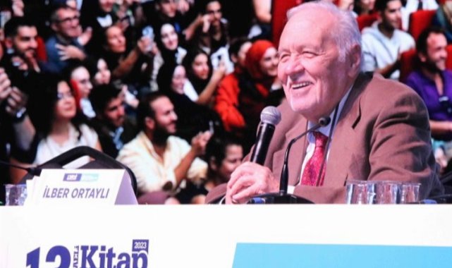 Kocaeli Kitap Fuarı'nda Ortaylı'ya büyük ilgi