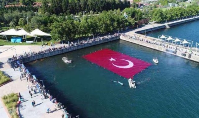 Kocaeli'de 100 dalgıç su altında bayrak açacak