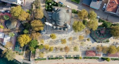 Kocaeli'den Ulaşlı Camii'ne estetik meydan