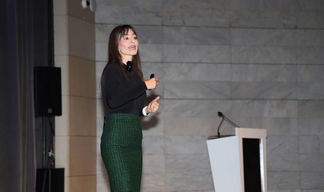 Konya Büyükşehir'den teknoloji konulu seminer