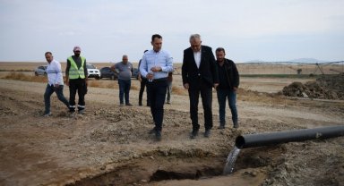 Kumdere'deki kuyu açma çalışmalarına Başkan Helvacıoğlu'ndan yakın mercek