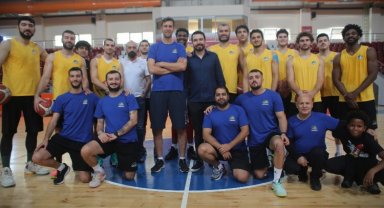 Kuyumcuların basket takımı TBL 1. Lig'de dikkat çekiyor