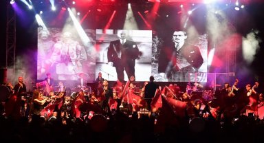 Özgün'le senfonik konser