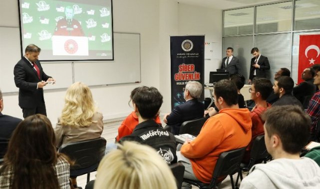 Siber Güvenlik MYO'da ilk ders Ali Taha Koç'tan