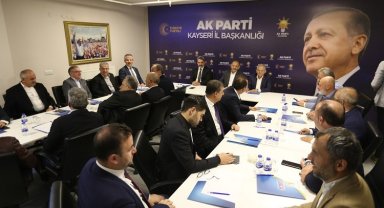 AK Parti Kayseri'den bakan ve başkanlı istişare toplantısı