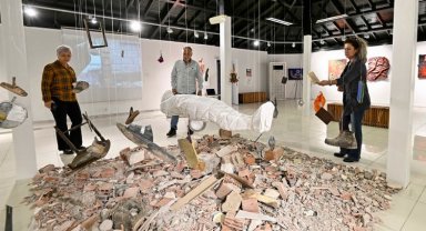 Antalya Muratpaşa'da depremi sanatla anlattılar