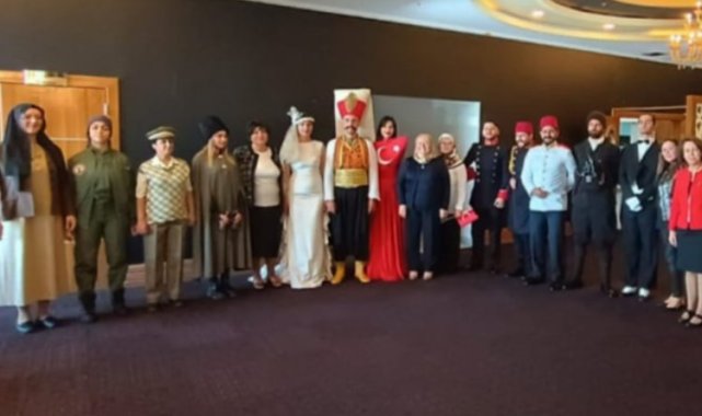 Atatürk Kıyafetleri göz kamaştırdı