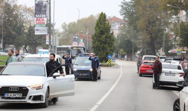 Bursa İnegöl'de de saat 9.05'te hayat durdu