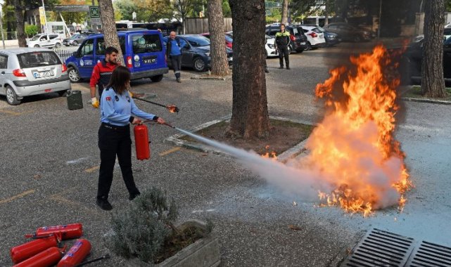 Bursa Osmangazi Belediyesi'nde yangın tatbikatı